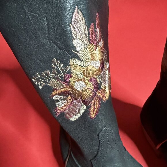 Embroidered Black Leather Cowboy Boots by Shyanne, Size 7.5 US - Picture 10 of 12